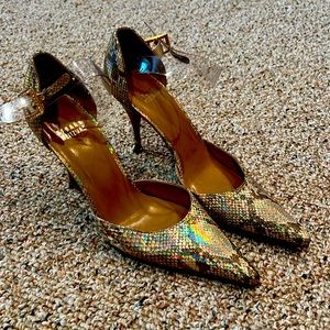 Stuart Weitzman Heels size 6